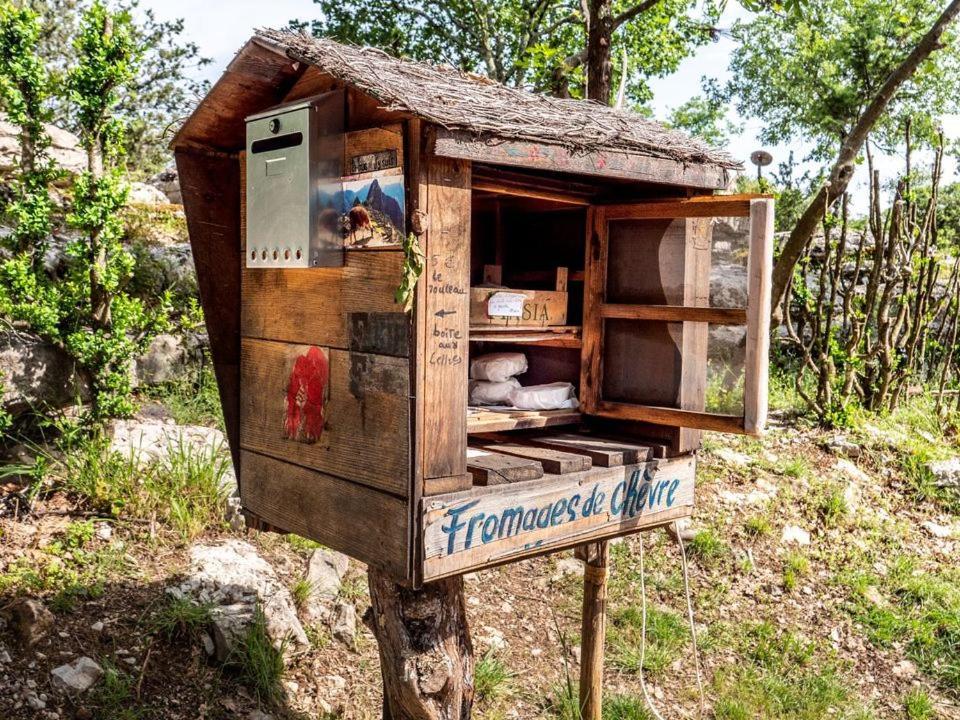 Gite Le Chamaju Labeaume Exteriér fotografie